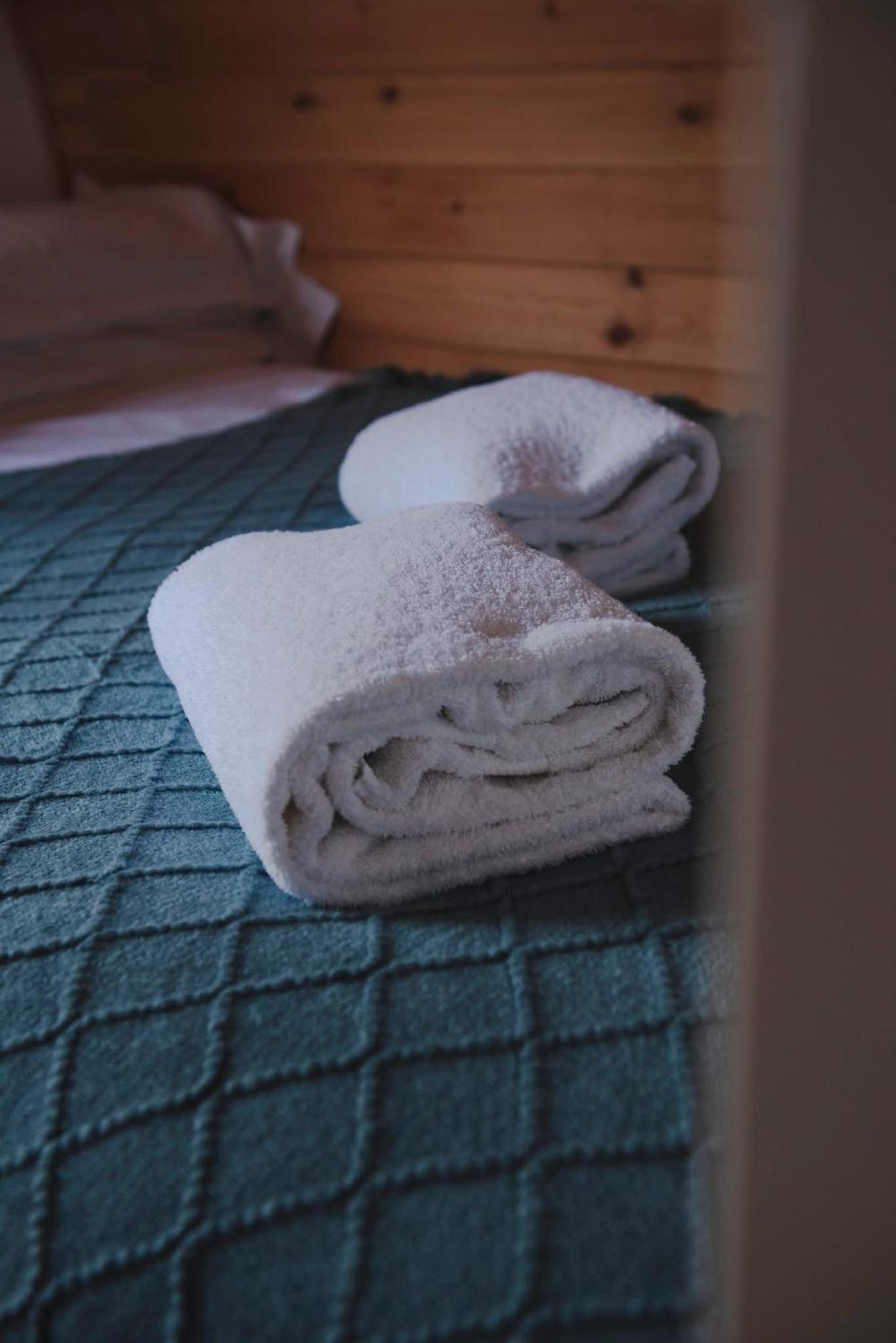 Carlton Manor Pods Apartment Aldbrough Екстериор снимка