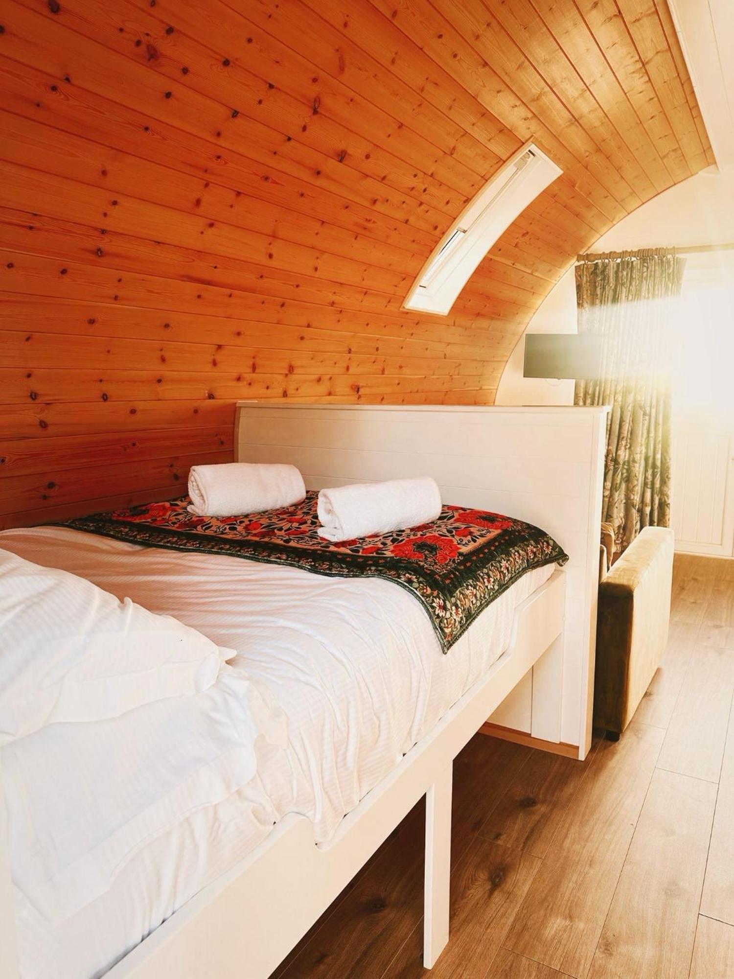 Carlton Manor Pods Apartment Aldbrough Екстериор снимка